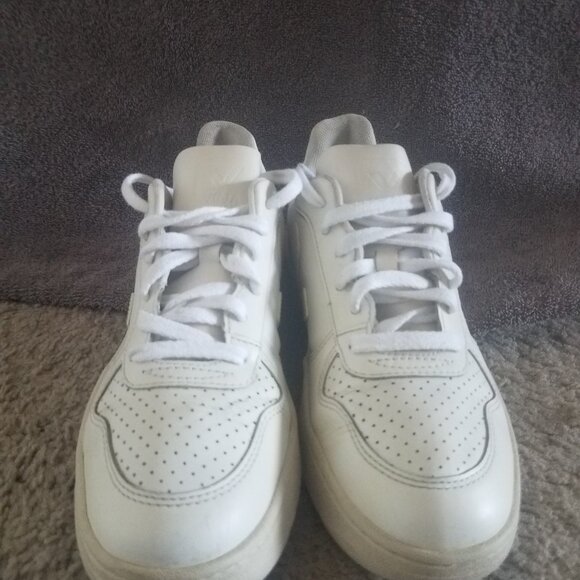 Veja V-10 Sneaker Unisex Men 7 Women 8.5 White - Picture 6 of 7